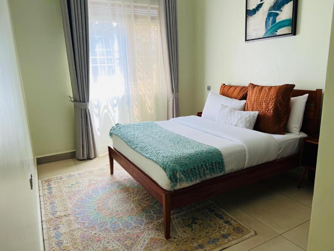 Bweyogerere Alsander Homes Peach מראה חיצוני תמונה